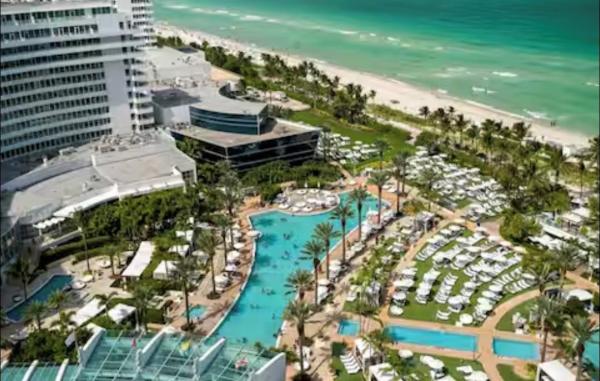 Sorrento Tower, 4391 Collins Ave #1913, Miami Beach, Florida 33140, image 1