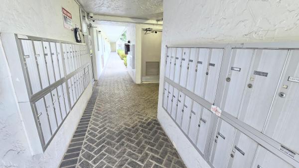 Rolling Hills Golf And Tennis Club, 3100 W Rolling Hills Cir #609, Davie, Florida 33328, image 2