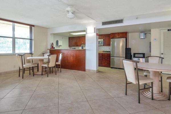 Tradewinds Of Pompano, 1009 N Ocean Blvd #409, Pompano Beach, Florida 33062, image 1