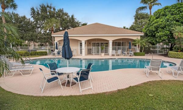 Palmbrooke Townhomes, 4799 Palmbrooke Cir, West Palm Beach, Florida 33417, image 3