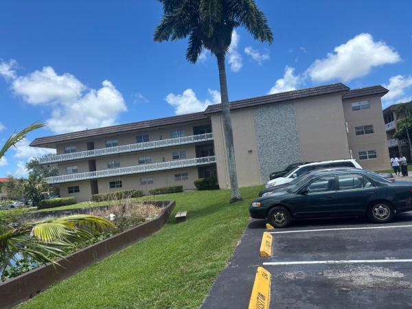 Lakeside Manor South, 5861 NW 16th Pl #113, Sunrise, Florida 33313, image 1