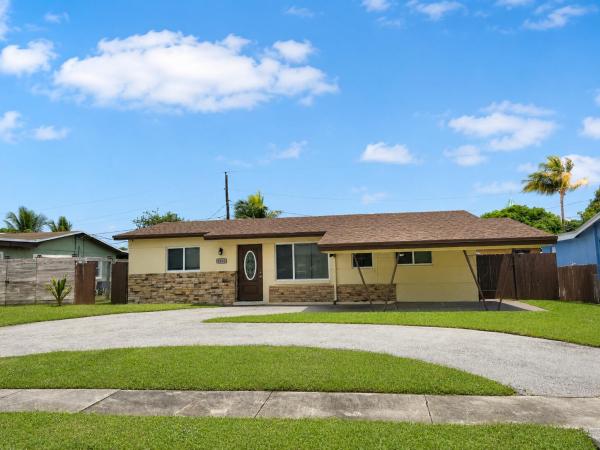 Esquire Lake Estates, 2341 NW 11th Ct, Pompano Beach, Florida 33069, image 1
