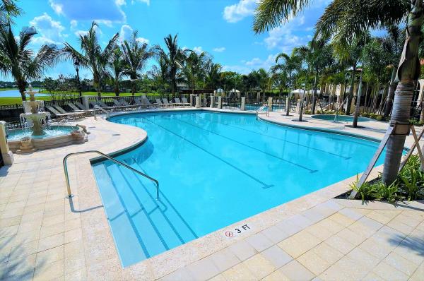 Oxford Place, 7290 Southport Dr, Boynton Beach, Florida 33472, image 2
