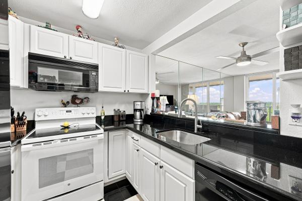 Island Club, 777 S Federal Hwy #RPH15, Pompano Beach, Florida 33062, image 1