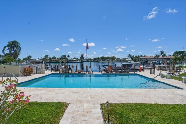Garden Point, 700 Pine Dr #105, Pompano Beach, Florida 33060, image 3