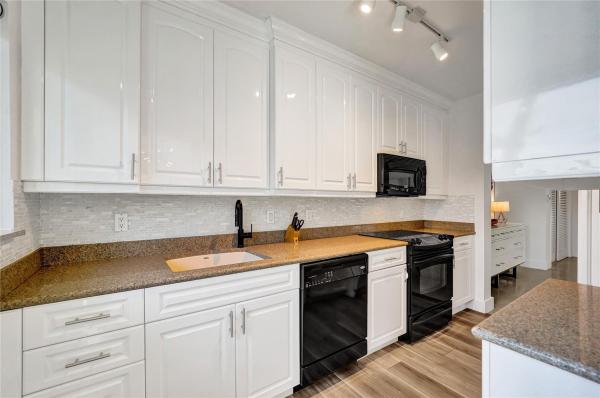 Fort Lauderdale Surf Club, 425 Bayshore Dr #41, Fort Lauderdale, Florida 33304, image 1