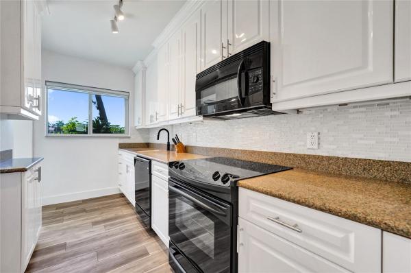 Fort Lauderdale Surf Club, 425 Bayshore Dr #41, Fort Lauderdale, Florida 33304, image 2