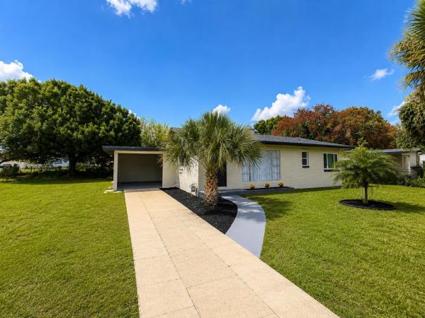 Irene Plaza, 1606 N 14th St, Fort Pierce, Florida 34950, image 2