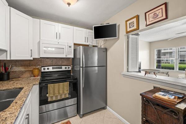Suffolk At Century Village, 175 Suffolk E, Boca Raton, Florida 33434, image 1