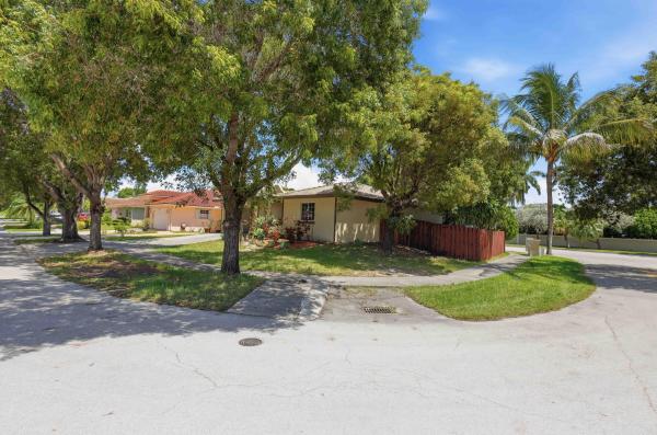 Century Star, 20233 SW 85th Ct, Cutler Bay, Florida 33189, image 3