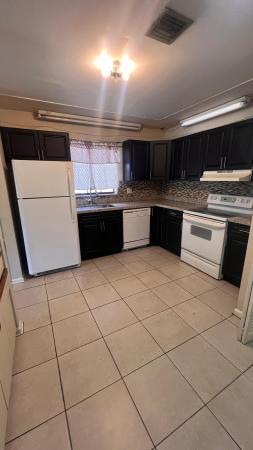Grenadier Lakes At Welleby, 3665 NW 94th Ave #3J, Sunrise, Florida 33351, image 3
