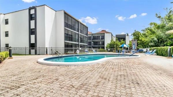 Emerald Hills, 4040 N Hills Dr #31, Hollywood, Florida 33021, image 3