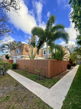 Winchester Courts, 11584 Winchester Dr, Palm Beach Gardens, Florida 33410, image 1