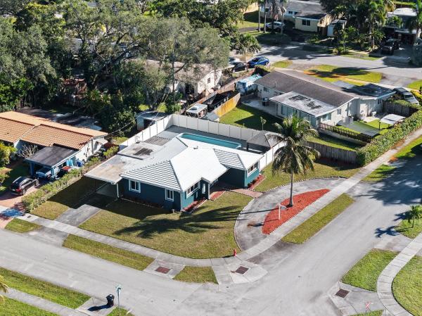 Riverland Village, 1900 SW 33rd Ave, Fort Lauderdale, Florida 33312, image 2