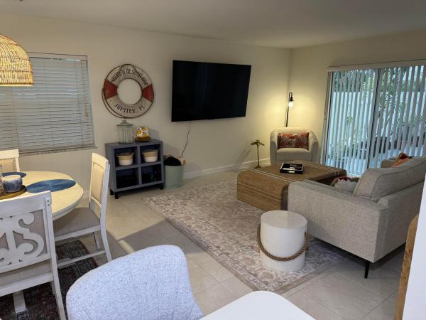 Sea Brook Place, 176 Seabreeze Cir, Jupiter, Florida 33477, image 2