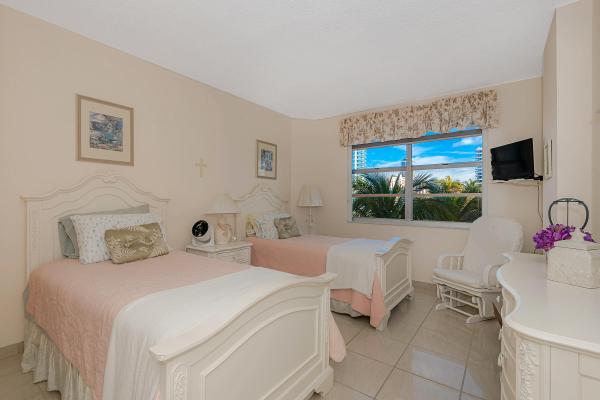 The Hemispheres, 1980 S Ocean Dr #3P, Hallandale Beach, Florida 33009, image 3