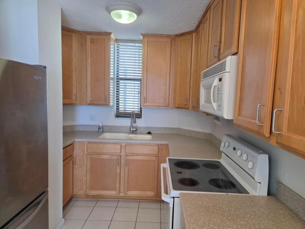 Pompano Atlantis, 1000 S Ocean Blvd #9J, Pompano Beach, Florida 33062, image 2