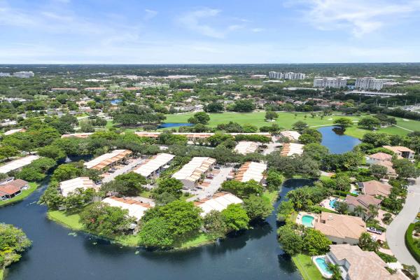 731 E Coco Plum Cir #4, Plantation, Florida 33324, image 2