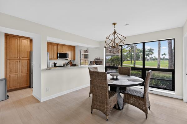 302 Brackenwood Cir, Palm Beach Gardens, Florida 33418, image 2