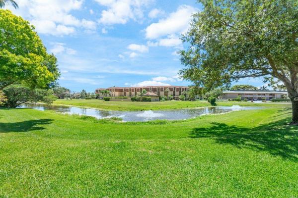 PGA Commons, 526 Commons Dr, Palm Beach Gardens, Florida 33418, image 3