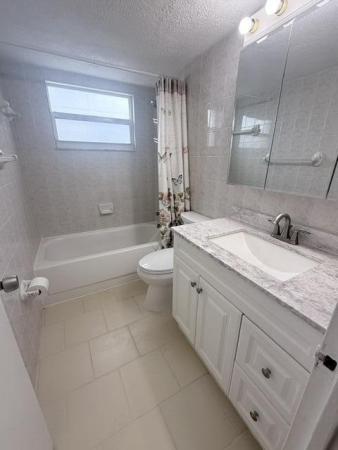 Horizon House, 2555 NE 11th St #402, Fort Lauderdale, Florida 33304, image 2