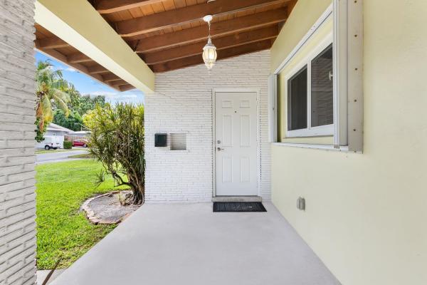 Lake Ridge, 1201 NE 18th Ave, Fort Lauderdale, Florida 33304, image 2