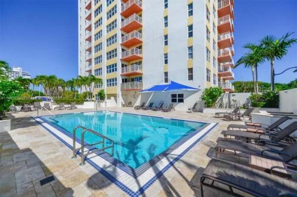 Carlton Tower, 3000 E Sunrise Blvd #17F, Fort Lauderdale, Florida 33304, image 2