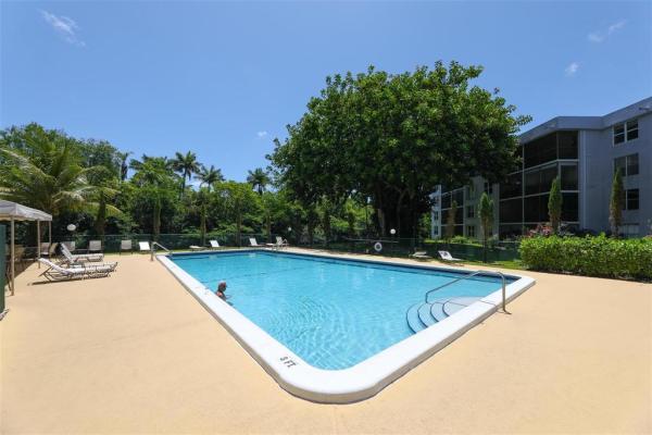 Royal Park, 113 Royal Park Dr #1H, Oakland Park, Florida 33309, image 1