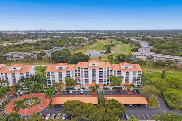 Vizcaya Towers At Palm-Aire, 4114 W Palm Aire Dr #141B, Pompano Beach, Florida 33069, image 3
