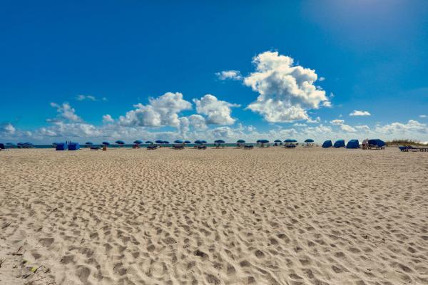 Phoenix Towers, 2800 N Ocean Dr #B4A, Riviera Beach, Florida 33404, image 1