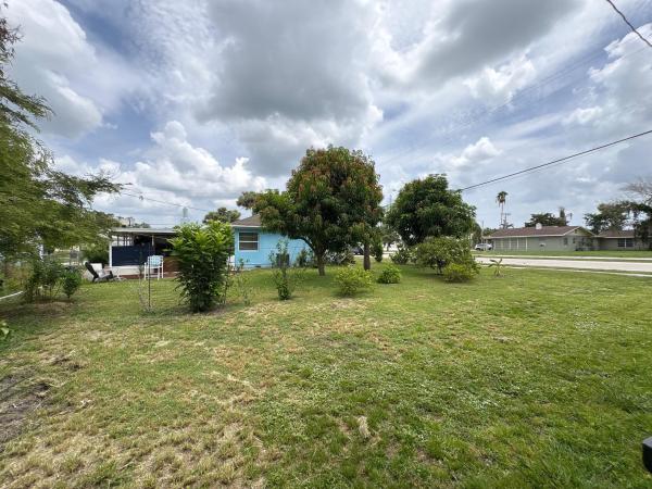 Pinewood, 1001 Sunrise Blvd, Fort Pierce, Florida 34950, image 2