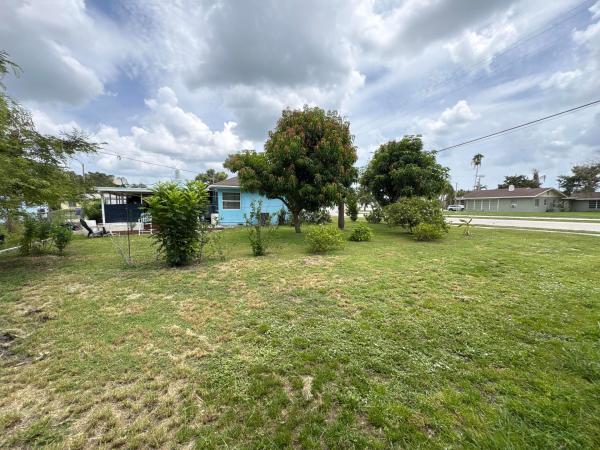 Pinewood, 1001 Sunrise Blvd, Fort Pierce, Florida 34950, image 3