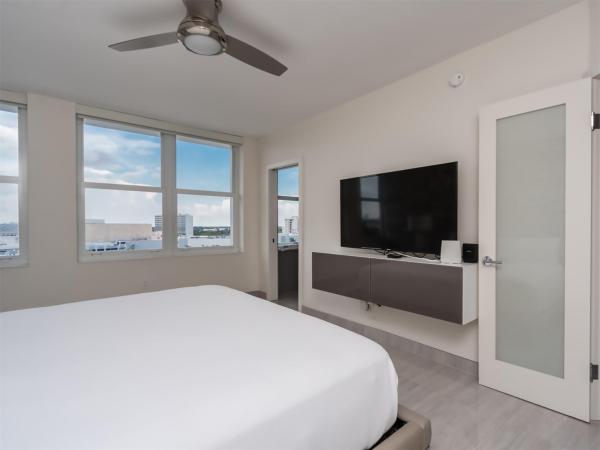 Sunrise Tower, 888 Intracoastal Dr #10E, Fort Lauderdale, Florida 33304, image 2