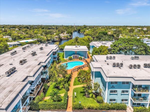 River Manor, 3002 NE 5th Ter #105-B, Wilton Manors, Florida 33334, image 2
