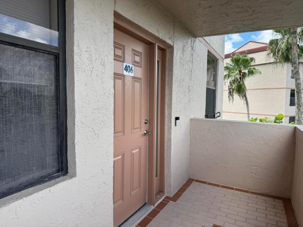 Applewood Village 2, 2766 S Carambola Cir #406, Coconut Creek, Florida 33066, image 2