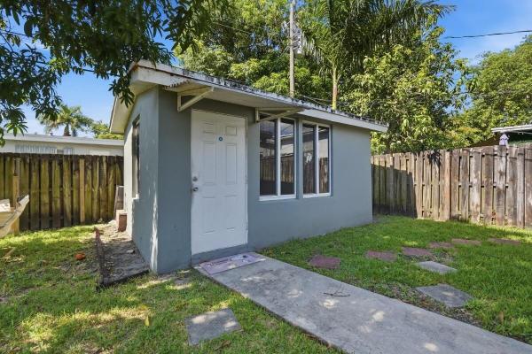Ro-Len Acres, 309 SW 7th Ct, Hallandale Beach, Florida 33009, image 1