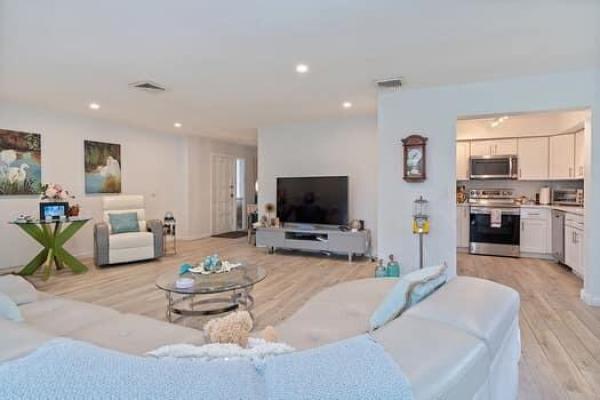 Tudors In The Pines 2, 415 Pine Tree Ct #17, Atlantis, Florida 33462, image 1