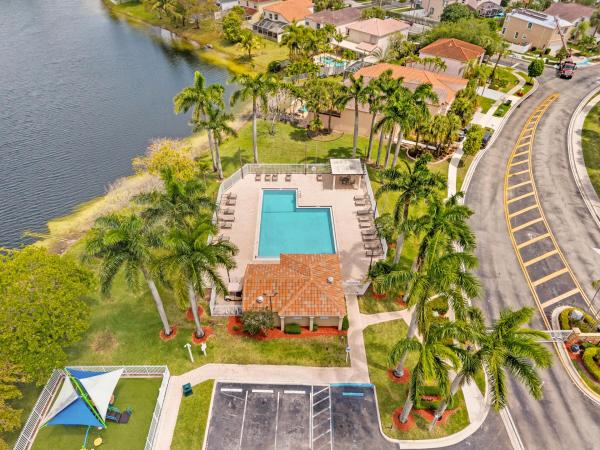 Creekside, 15350 NW 6th Ct, Pembroke Pines, Florida 33028, image 3