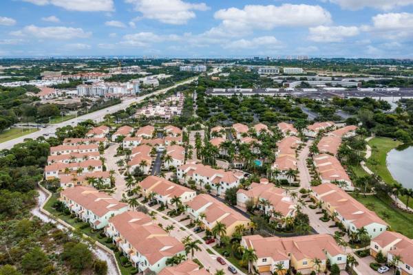 Centra Blue Lake Townhomes, 4886 NW 16th Ave, Boca Raton, Florida 33431, image 1