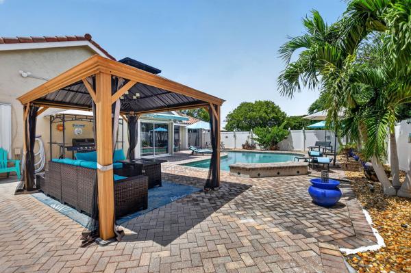 Tropic Palms, 703 Avocet Rd, Delray Beach, Florida 33444, image 1