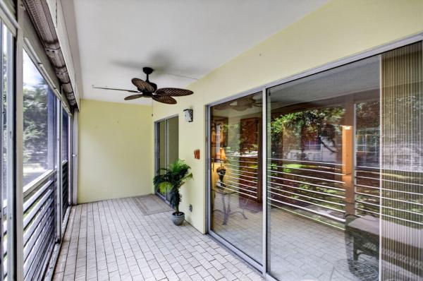 Lucaya Village, 2201 Lucaya Bnd #M2, Coconut Creek, Florida 33066, image 3