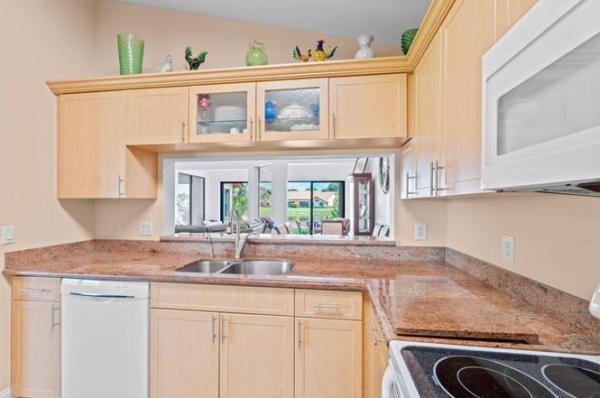 Waterford At Aberdeen, 8486 Heather Pl, Boynton Beach, Florida 33472, image 2