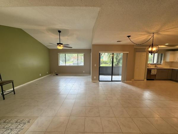 Lexington Green, 24 Lexington Ln W #H, Palm Beach Gardens, Florida 33418, image 3