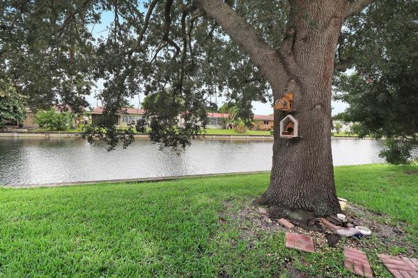 Mainlands Of Tamarac Lakes, 4312 NW 47th St, Tamarac, Florida 33319, image 2