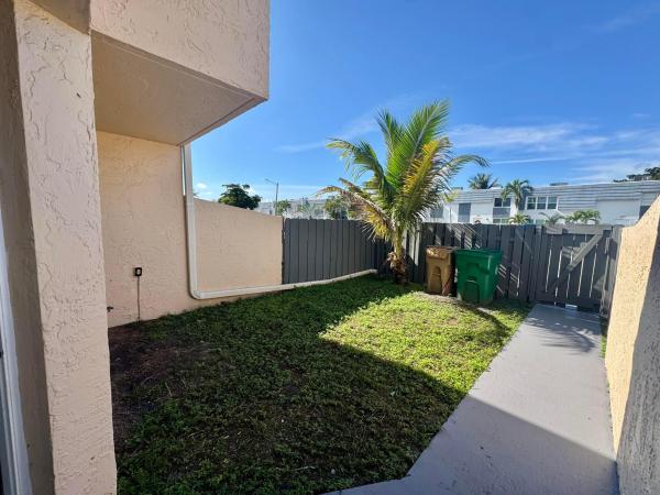 Palmas Townhouses, 3662 SW 59th Ave #2, Davie, Florida 33314, image 3
