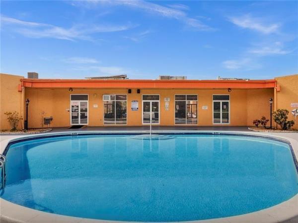 Heritage Circle, 4324 NW 9th Ave #6-2D, Deerfield Beach, Florida 33064, image 2