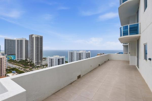 Ocean Marine Yacht Club, 1945 S Ocean Dr #2408, Hallandale Beach, Florida 33009, image 3