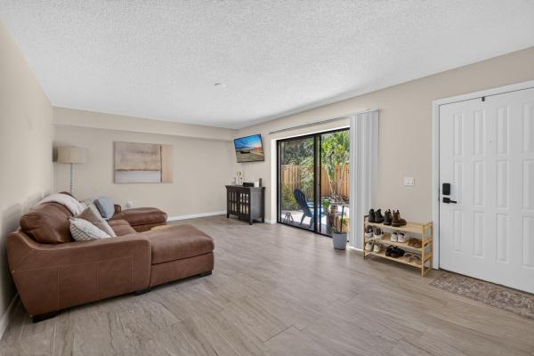 Village Of Sandalwood Lakes South, 5107 51st Way, West Palm Beach, Florida 33409, image 2