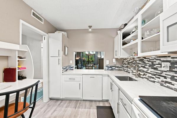 Greenglades, 8409 Forest Hills Dr #206, Coral Springs, Florida 33065, image 1