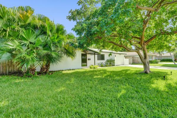 Boca Raton Square, 1250 SW 4th St, Boca Raton, Florida 33486, image 2